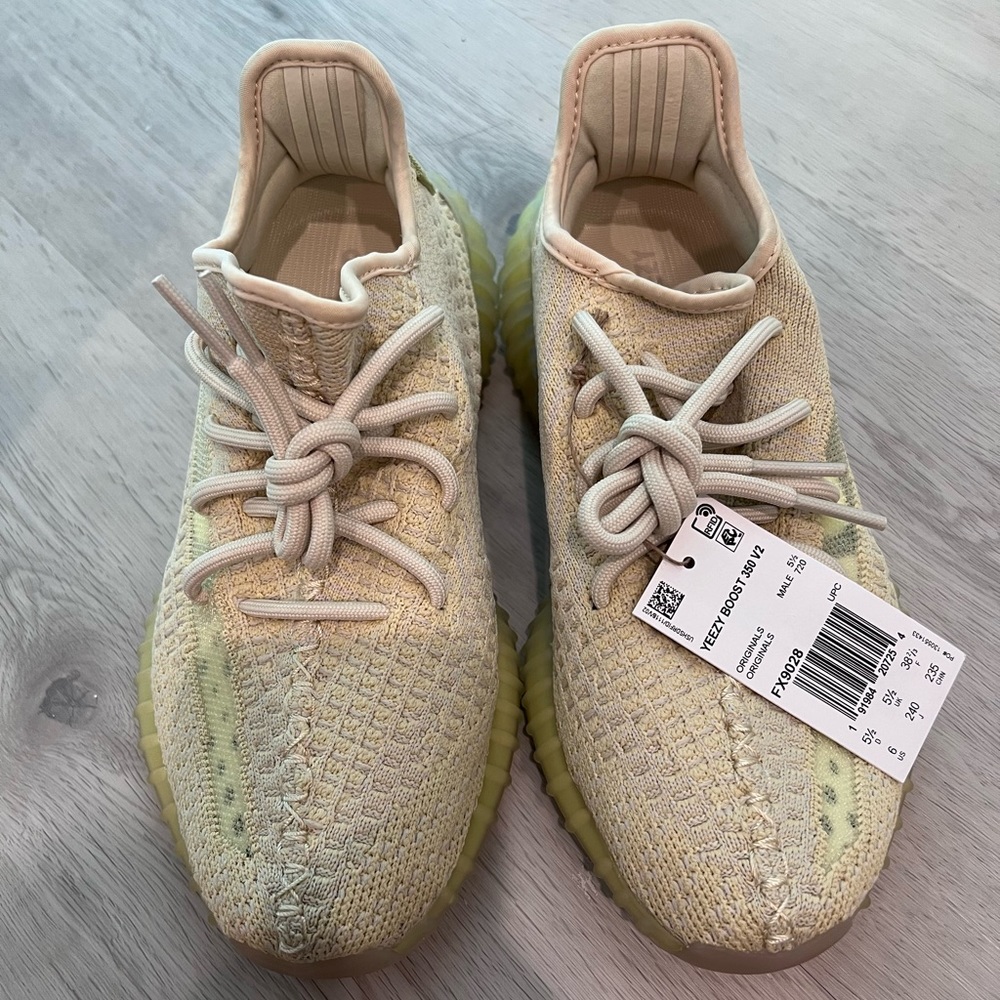Adidas Yeezy Boost 350 V2 Flax